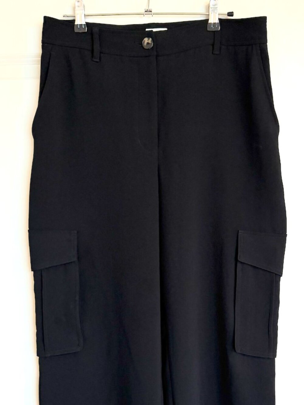 Aritzia Wilfred The Effortless Pant Cargo Trousers Black Women's Size 10